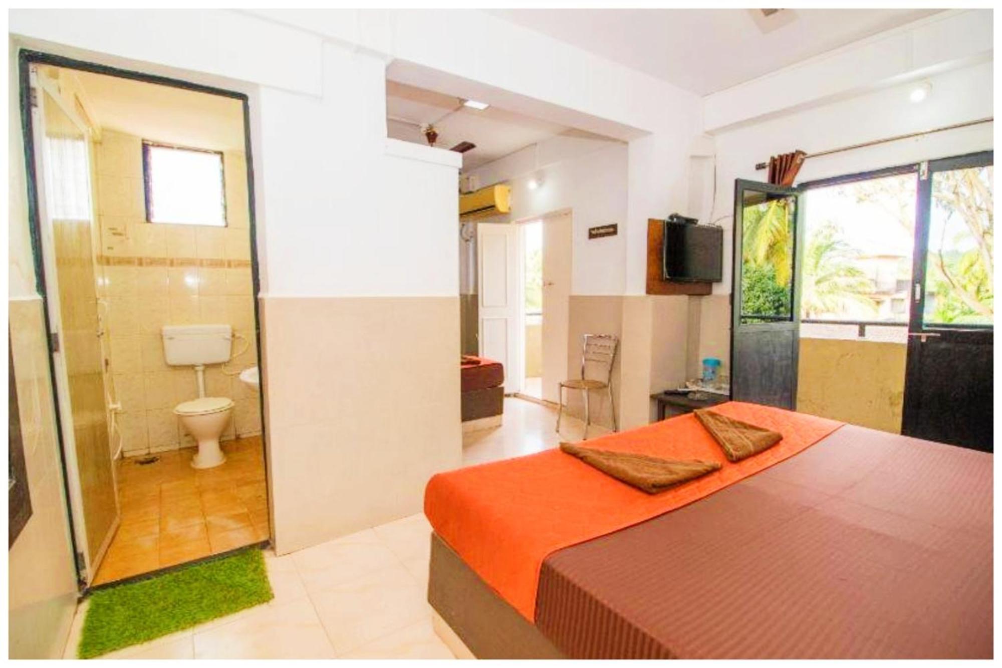 Hotel Premium Travellers # Inn Near Temple - Fully Air Conditioning Hotel - Hygiene And Spacious Room - A Top Rated Luxuary Hotel Merces Buitenkant foto